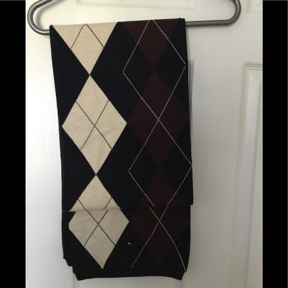 Tommy Hilfiger scarf - Picture 2 of 3